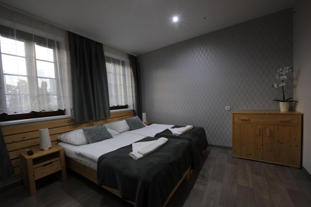 Apartmany Na Kolonade Леднице Экстерьер фото